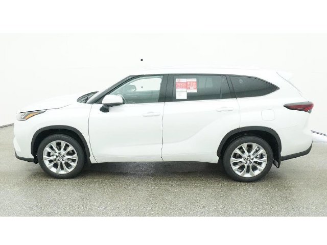New 2026 Toyota Highlander Limited AWD/4WD image 3