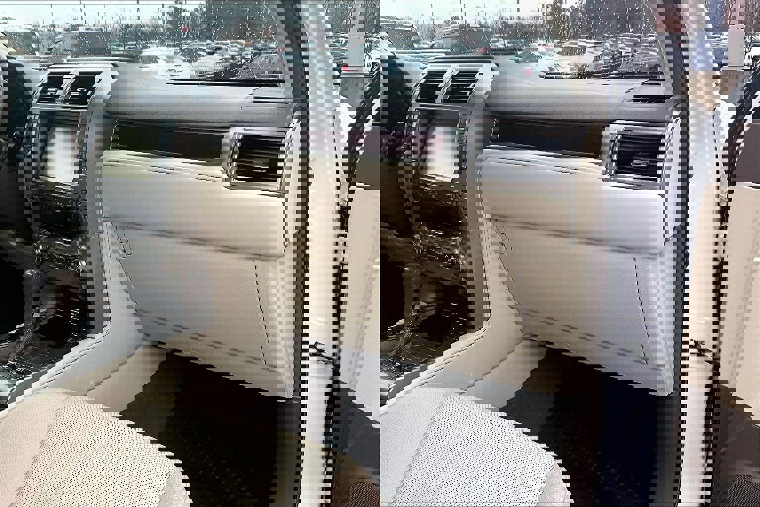 Used 2019 Lexus GX 460 Premium w/ Premium Package image 17