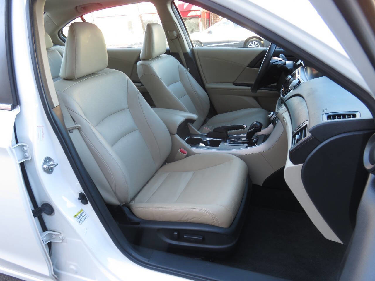 Used 2013 Honda Accord EX-L image 11