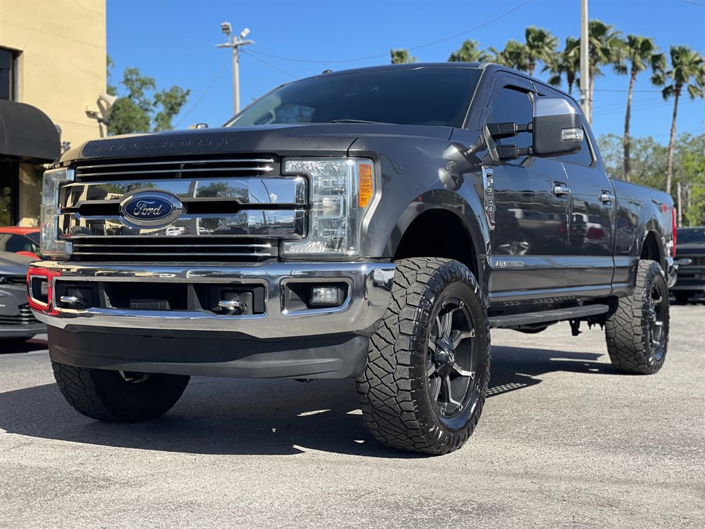 Used 2017 Ford F250 Lariat w/ Lariat Ultimate Package AWD/4WD image 18