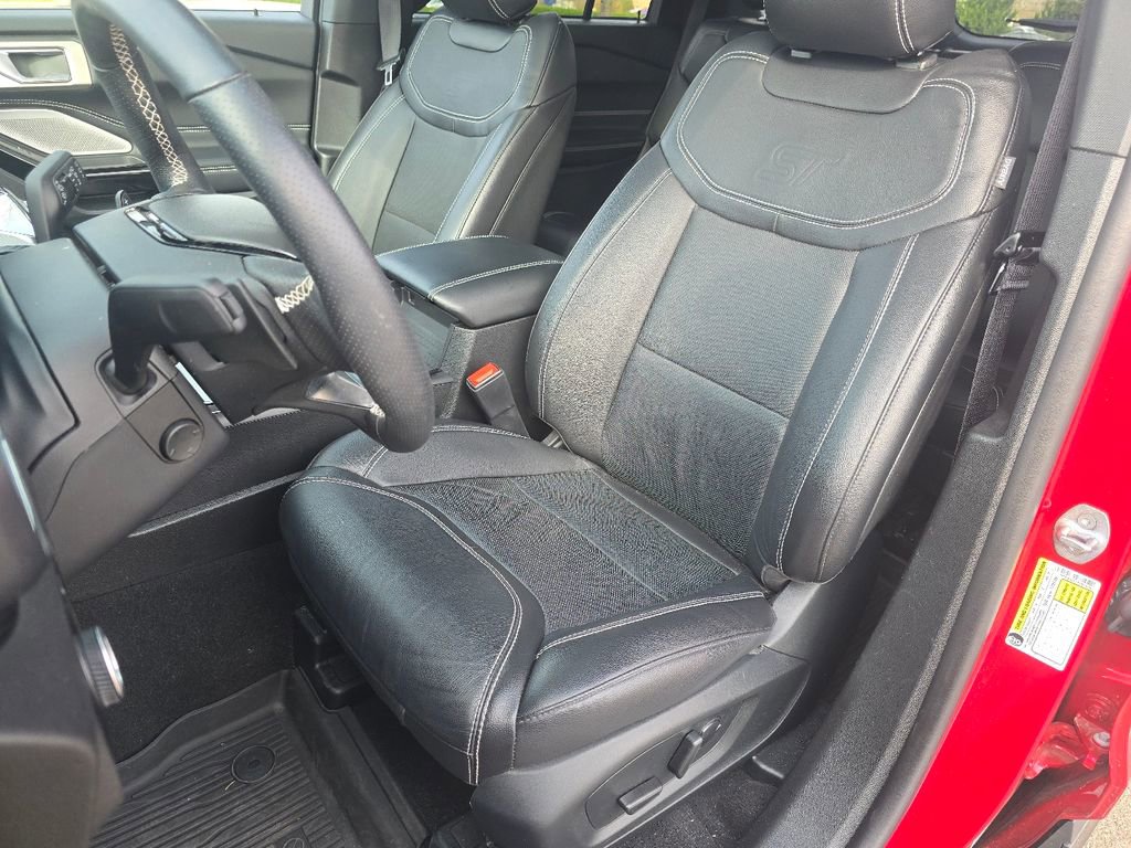 Used 2023 Ford Explorer ST w/ Equipment Group 401A AWD/4WD image 22