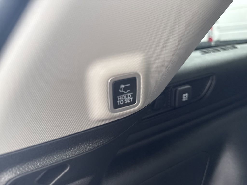 Used 2023 Jeep Grand Cherokee 4WD 4xe image 41