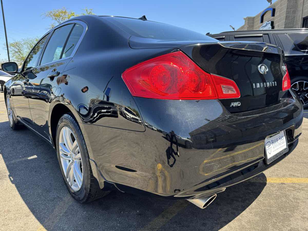 Used 2015 INFINITI Q40 AWD w/ Navigation Package image 7
