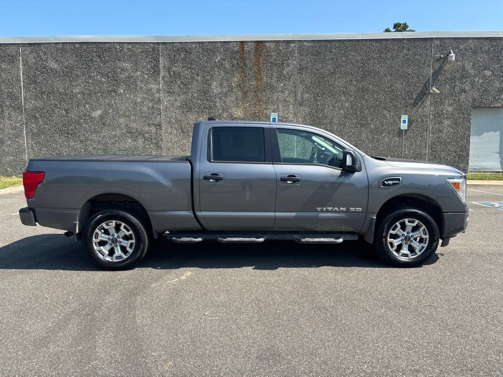 Used 2024 Nissan Titan SV w/ SV Convenience Package AWD/4WD image 8