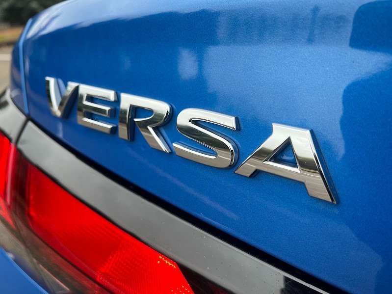 Used 2020 Nissan Versa S image 43