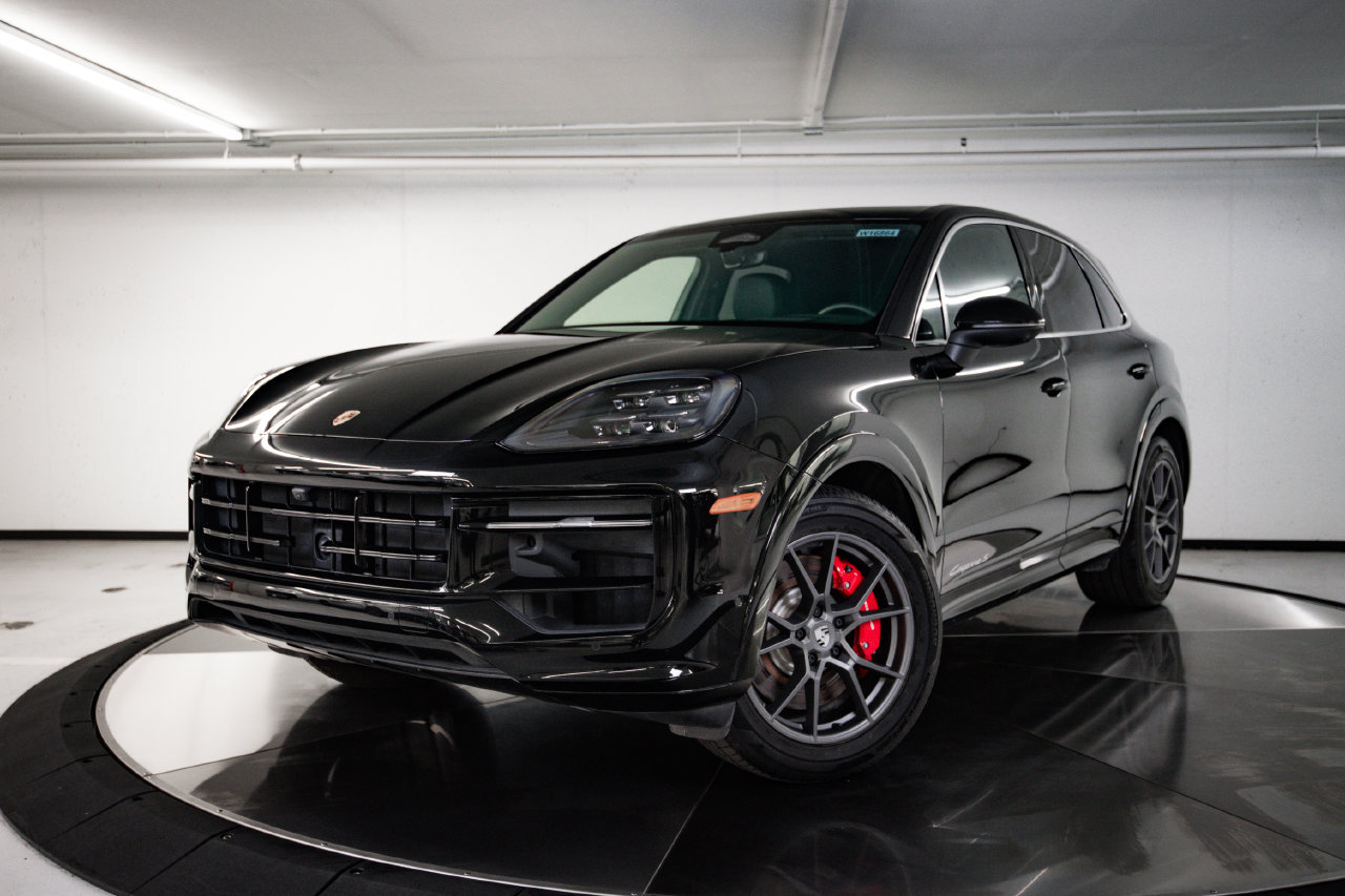 Certified 2026 Porsche Cayenne S AWD/4WD image 1