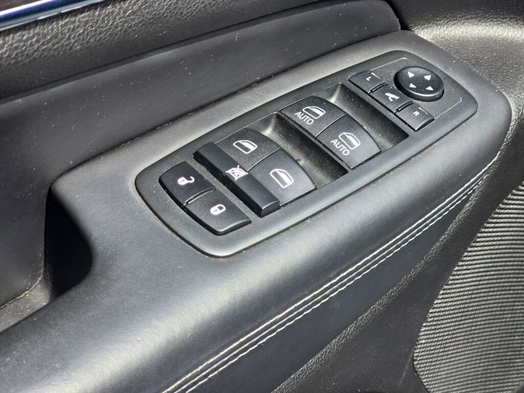 Used 2020 Jeep Grand Cherokee Overland image 29