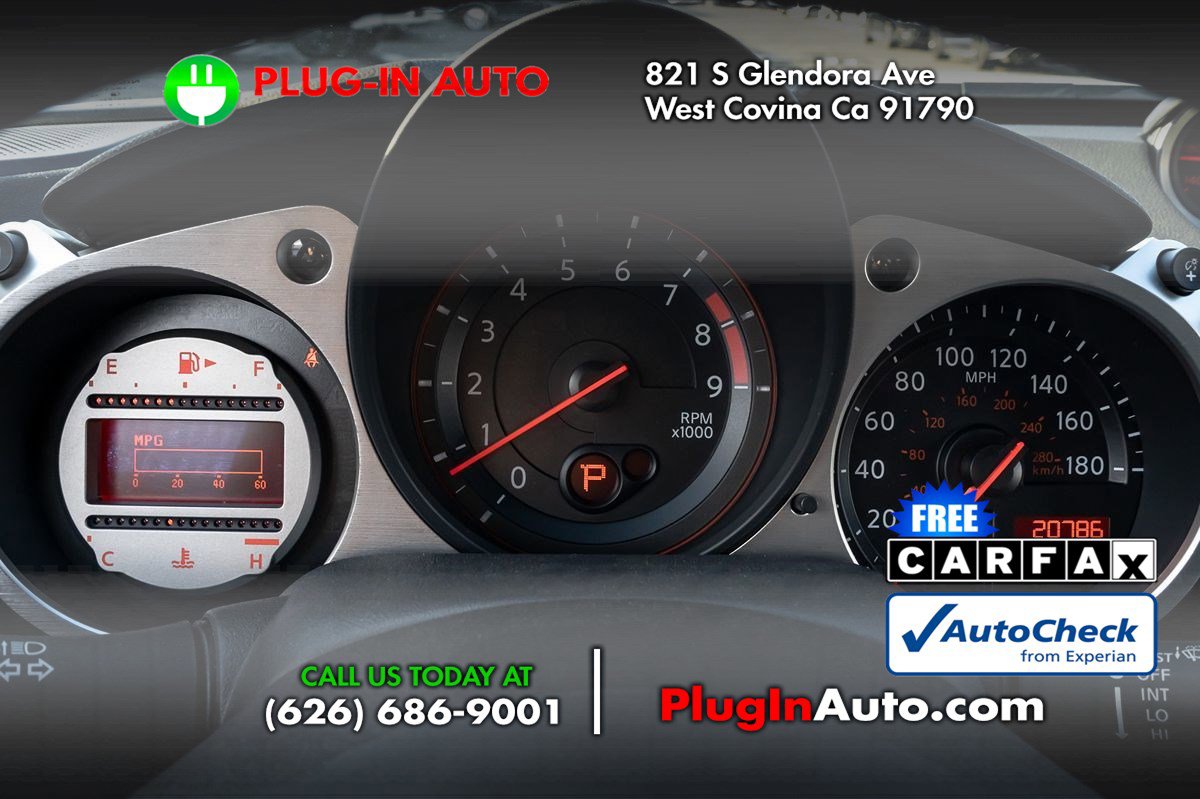 Used 2010 Nissan 370Z Touring image 16