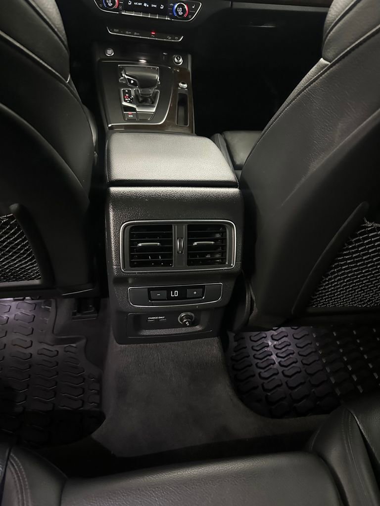 Used 2019 Audi Q5 2.0T Premium Plus w/ Premium Plus Package AWD/4WD image 26