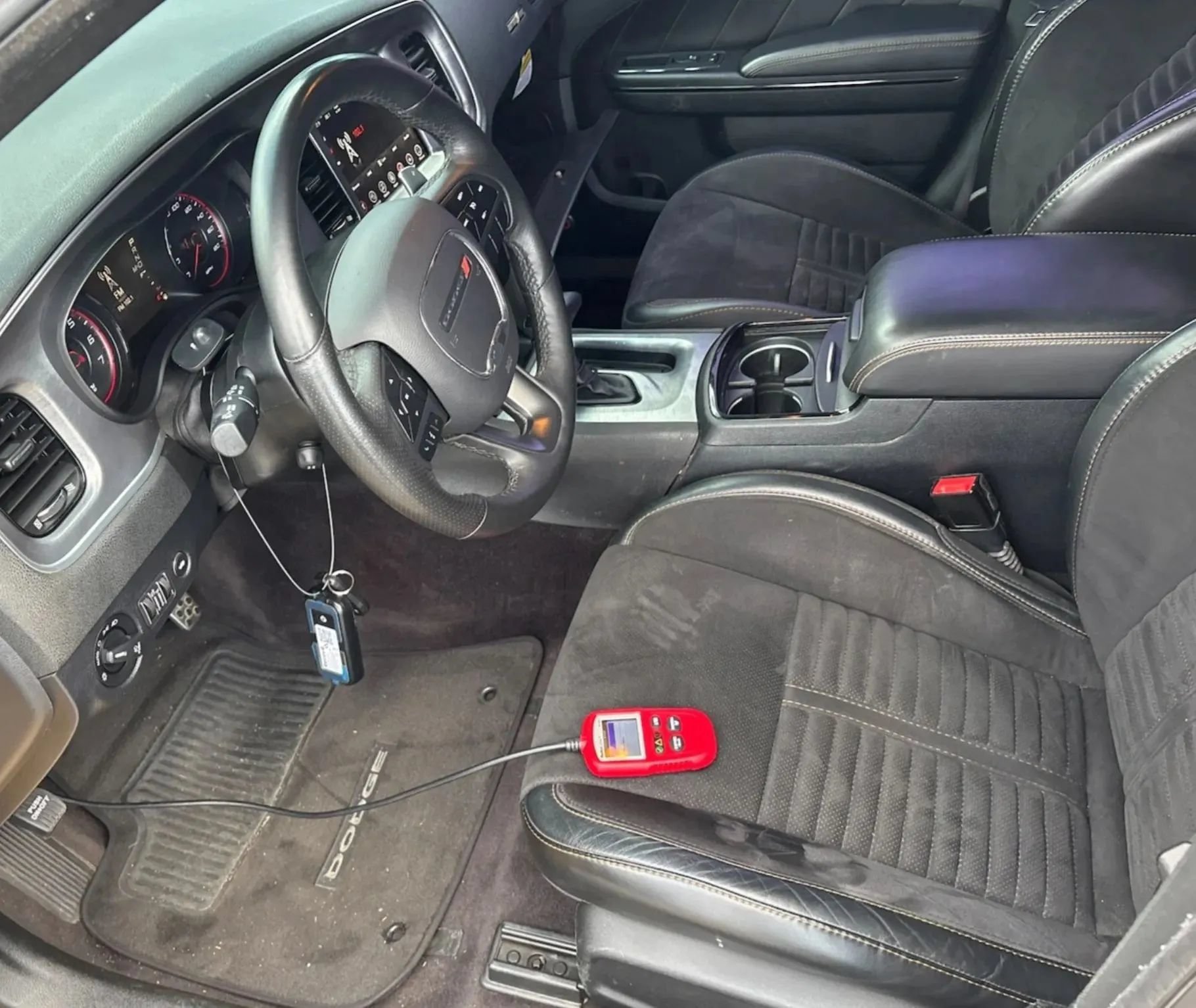 Used 2017 Dodge Charger R/T RWD image 3
