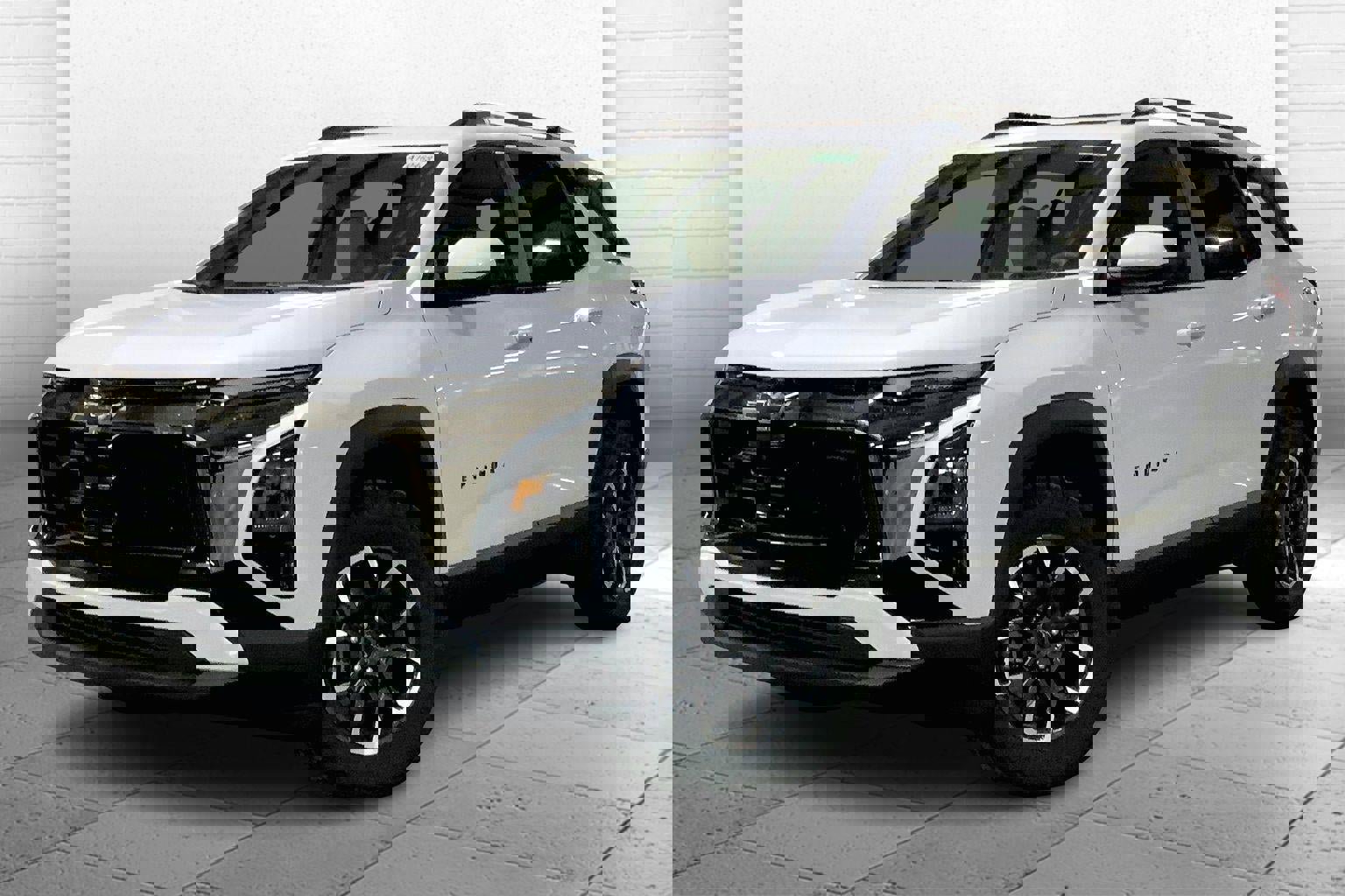 New 2026 Chevrolet Equinox ACTIV w/ Convenience Package III image 2