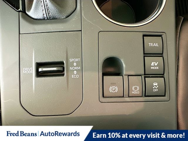 New 2026 Toyota Highlander XLE image 13