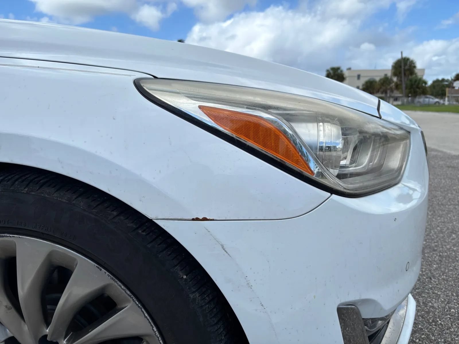 Used 2018 Genesis G90 3.3T Premium RWD image 31