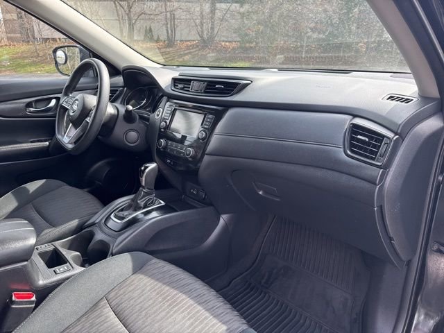Used 2018 Nissan Rogue SV image 26