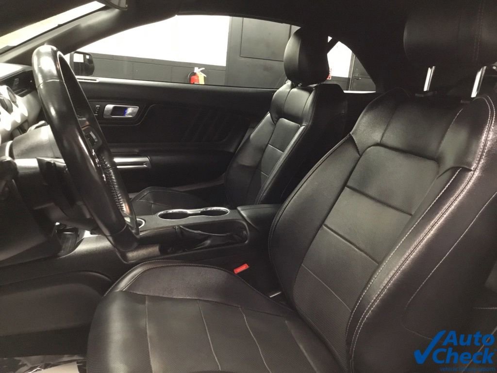 Used 2019 Ford Mustang GT Premium image 34
