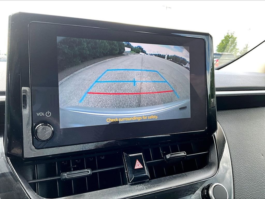 Used 2024 Toyota Corolla LE FWD image 19