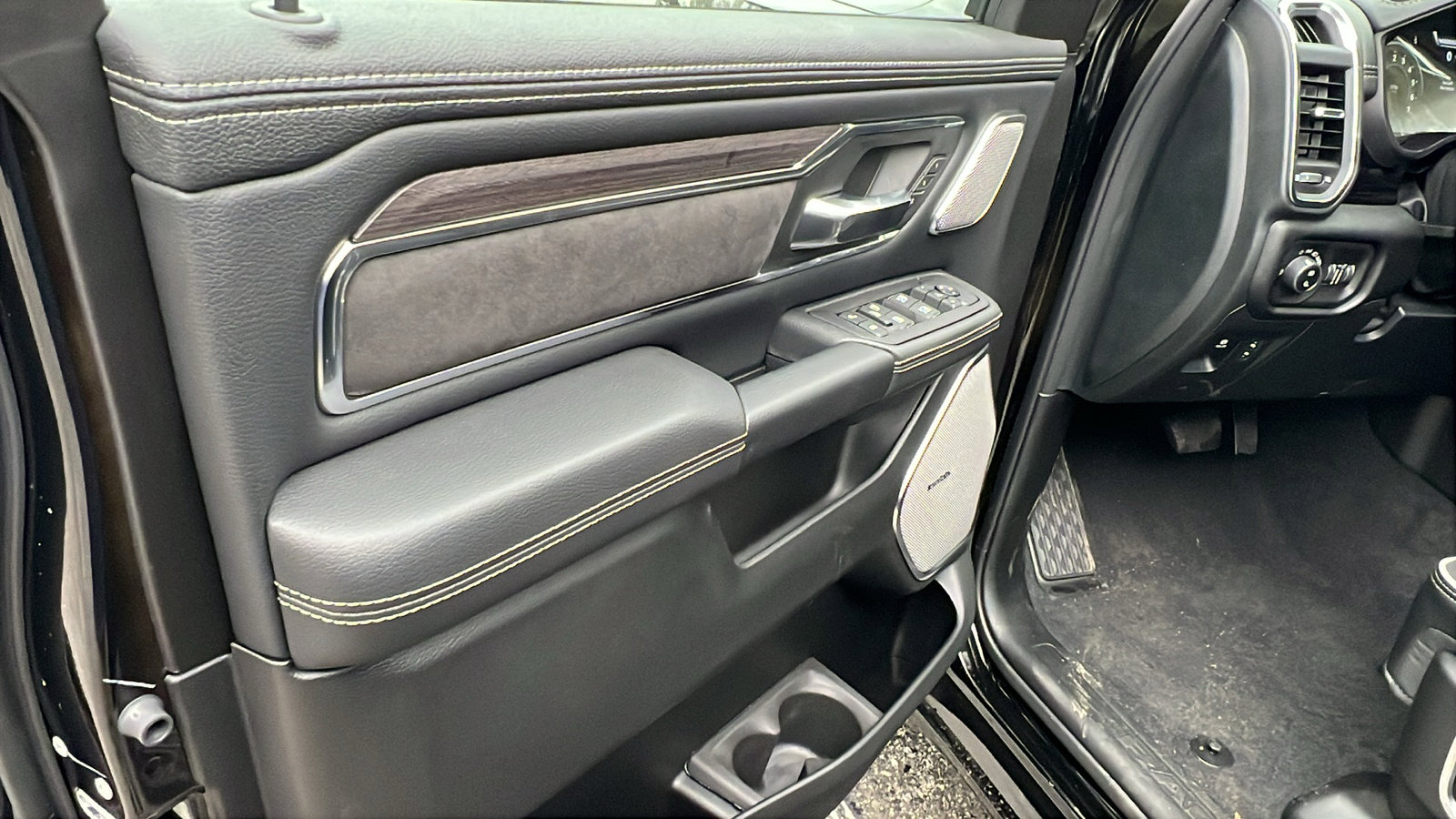 New 2026 RAM 1500 Laramie image 14