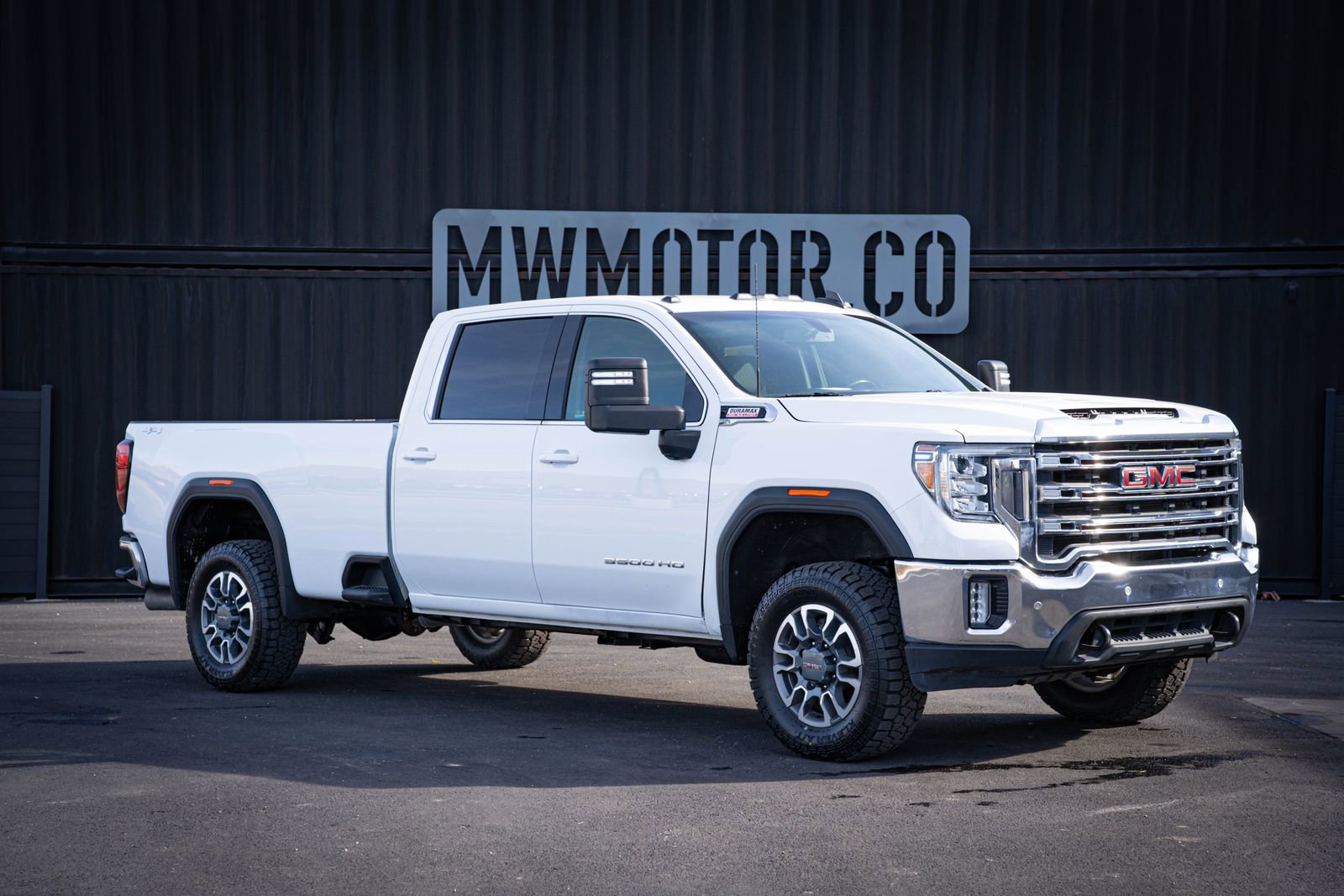 Used 2022 GMC Sierra 3500 SLE w/ SLE Convenience Package AWD/4WD image 1