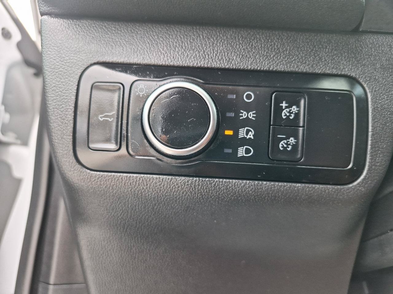 Used 2023 Ford Escape ST-Line AWD/4WD image 18