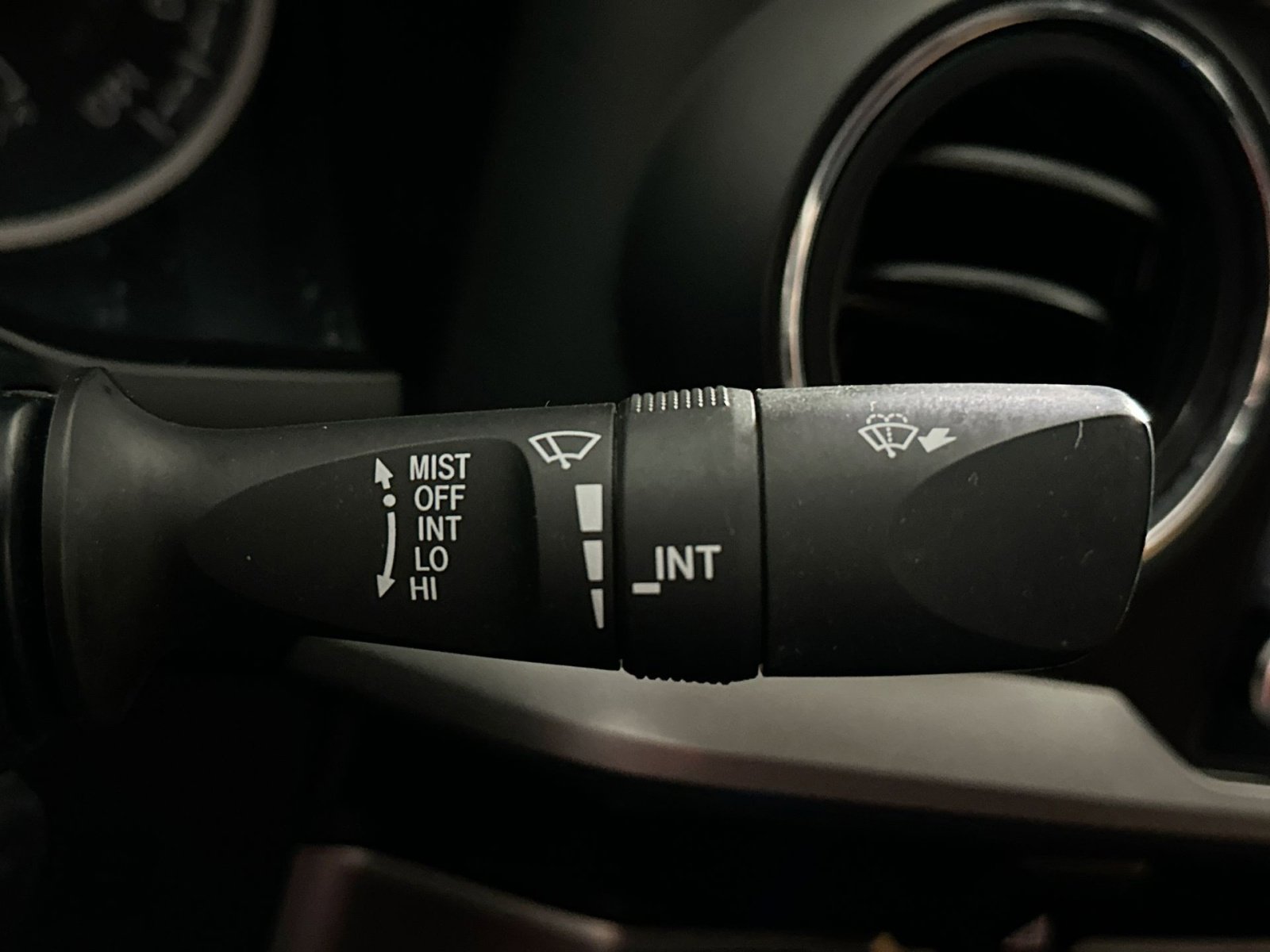 Used 2020 Toyota Tacoma SR5 image 25