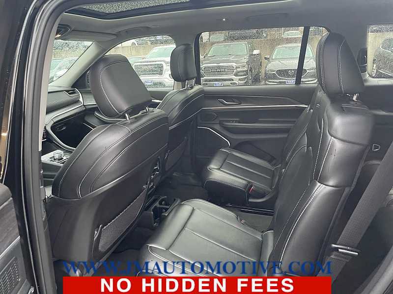 Used 2021 Jeep Grand Cherokee L Limited AWD/4WD image 3