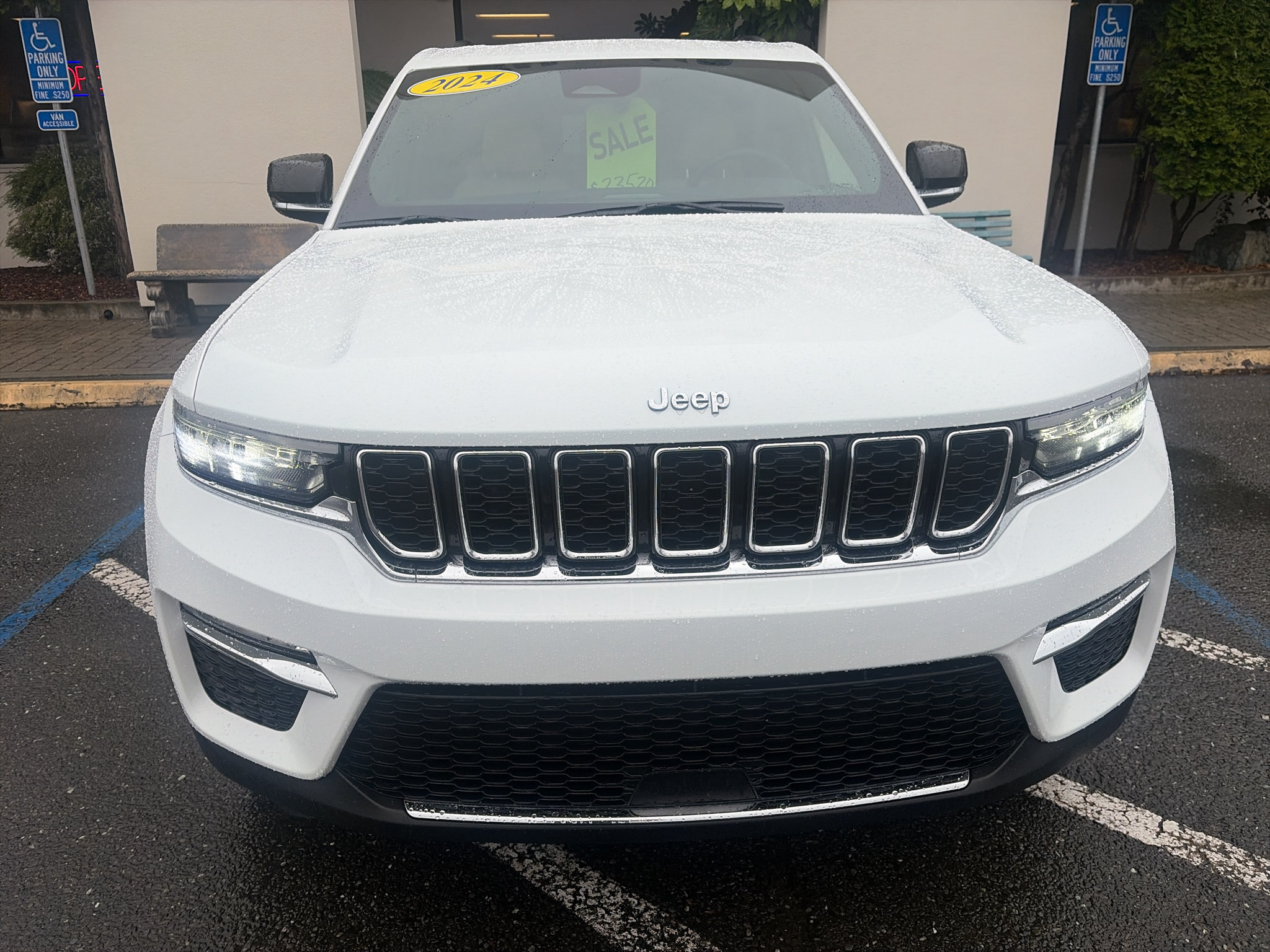 Used 2024 Jeep Grand Cherokee Limited 4xe AWD/4WD image 24