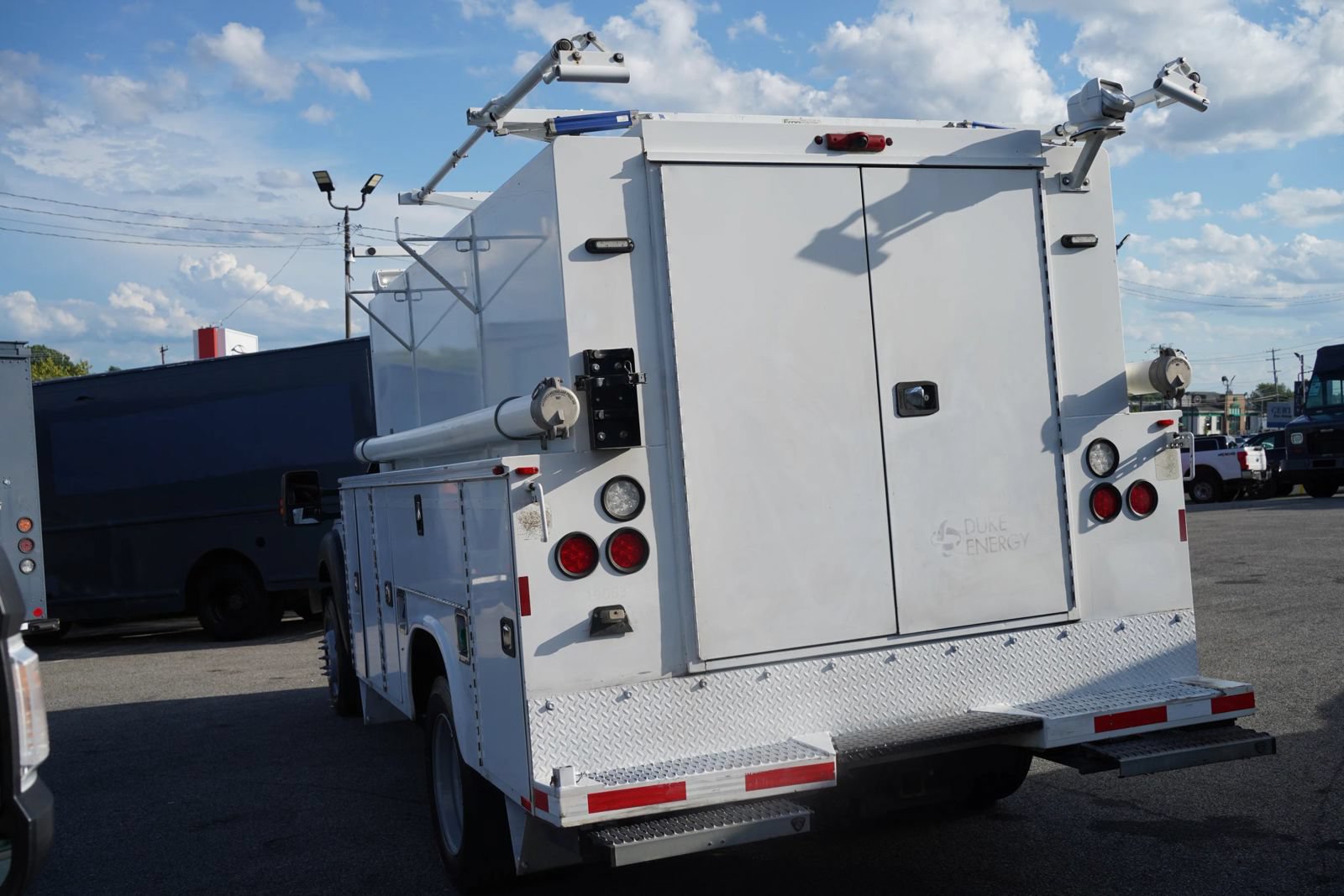 Used 2016 Ford F550 4x4 Regular Cab Super Duty image 8