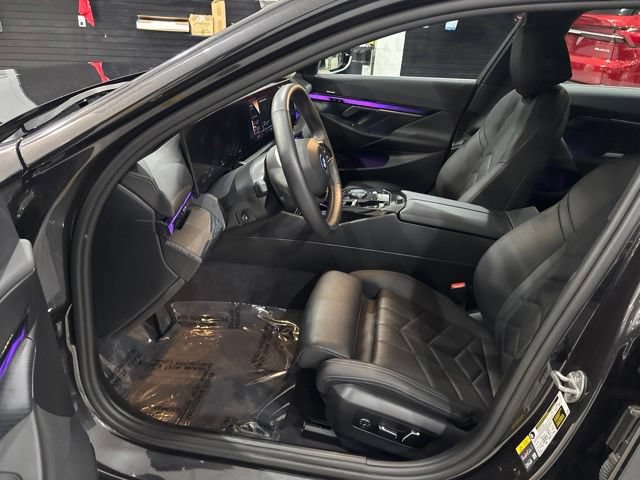 Used 2024 BMW i5 eDrive40i w/ Premium Package RWD image 13