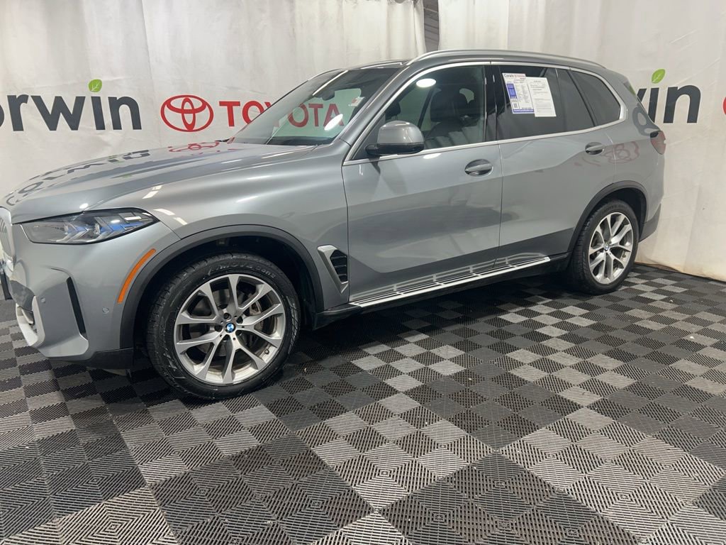 Used 2024 BMW X5 xDrive40i AWD/4WD image 4