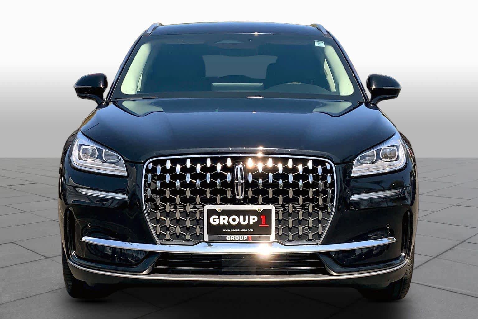 Used 2024 Lincoln Corsair Reserve w/ Equipment Group 201A AWD/4WD image 3