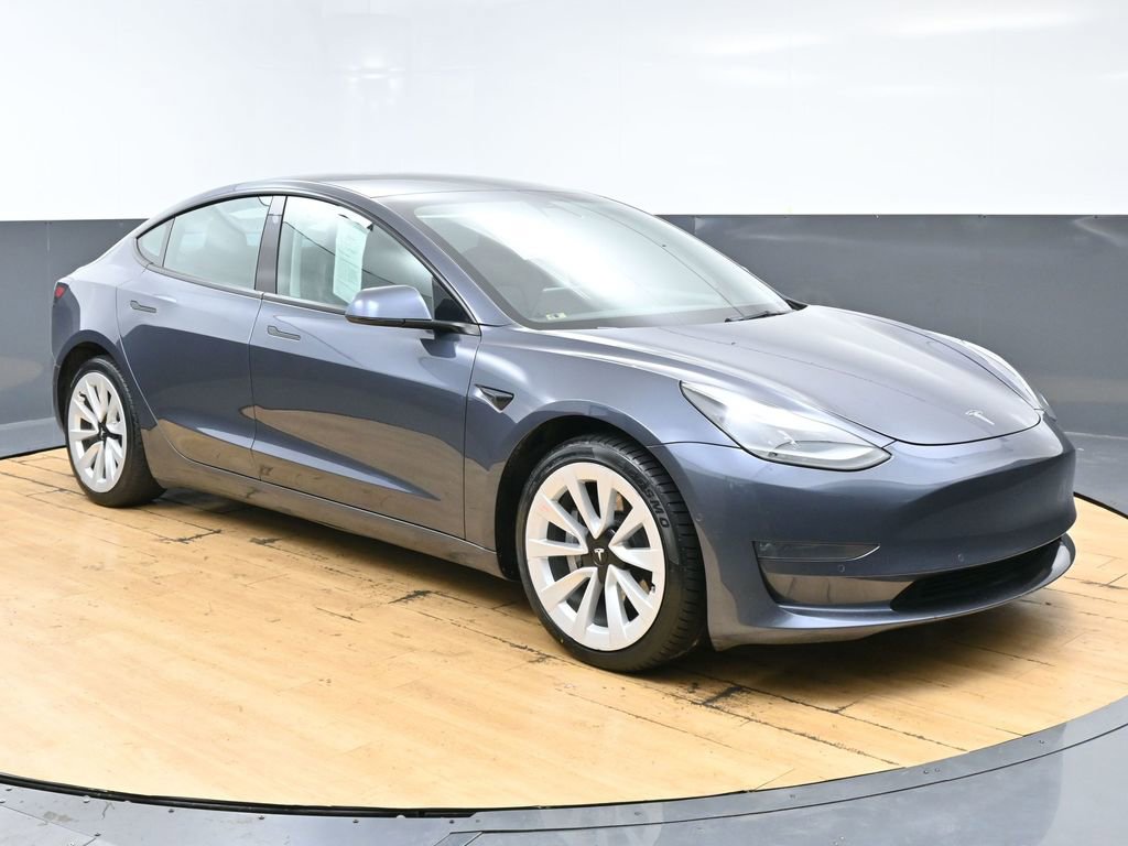 Used 2022 Tesla Model 3 Long Range image 2