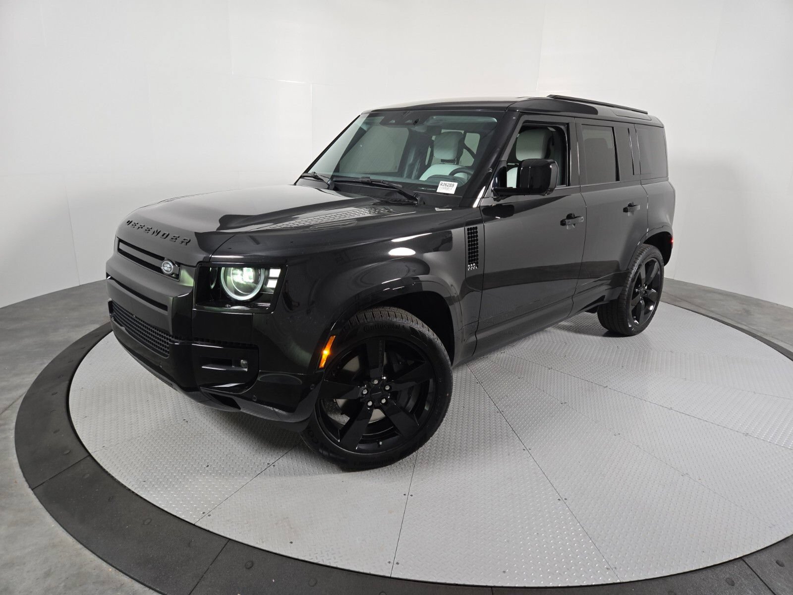 New 2026 Land Rover Defender 110 X-Dynamic SE