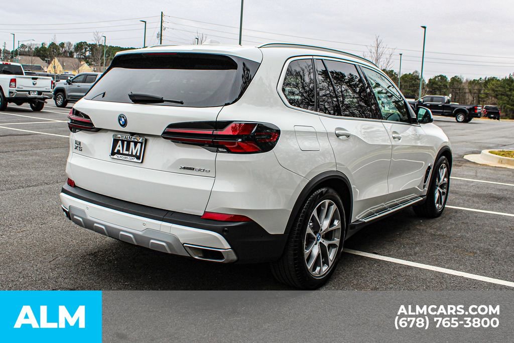 Used 2025 BMW X5 xDrive50e image 6