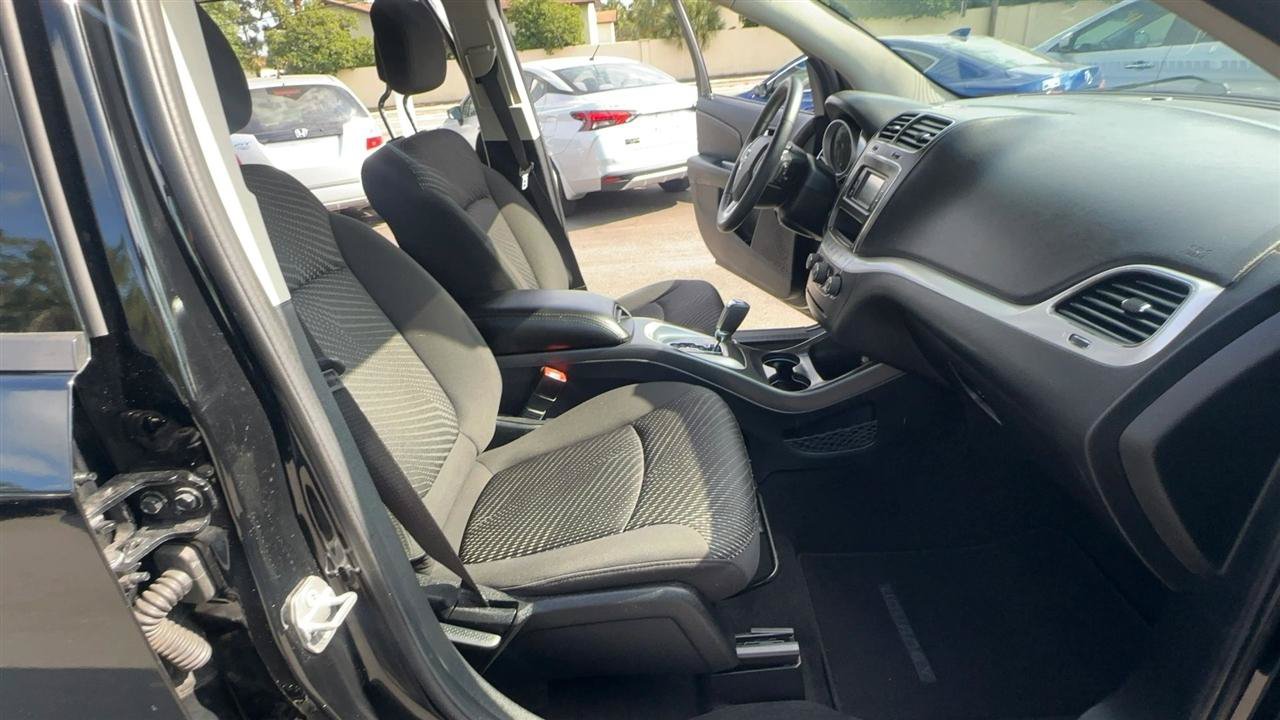 Used 2015 Dodge Journey SXT w/ Flexible Seating Group FWD image 43