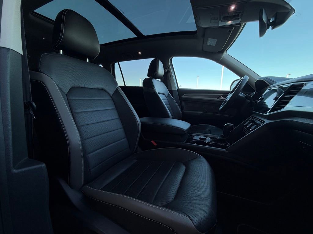 Used 2023 Volkswagen Atlas SEL Premium image 25