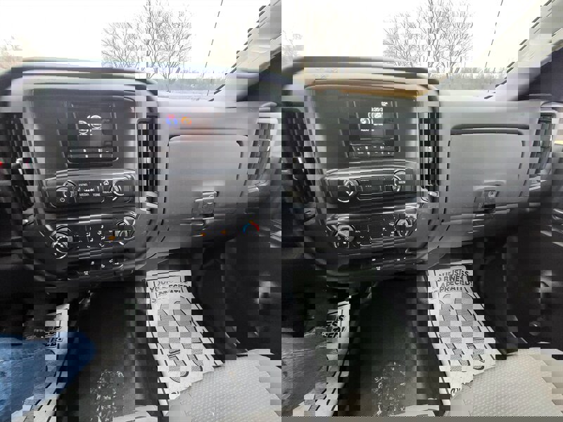 Used 2015 GMC Sierra 1500 2WD Regular Cab image 16