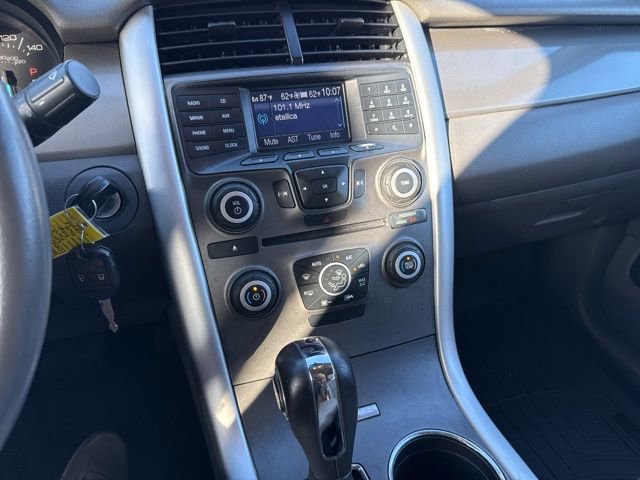 Used 2013 Ford Edge SEL image 27