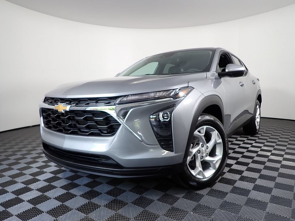 New 2026 Chevrolet Trax LS w/ LS Convenience Package FWD image 2