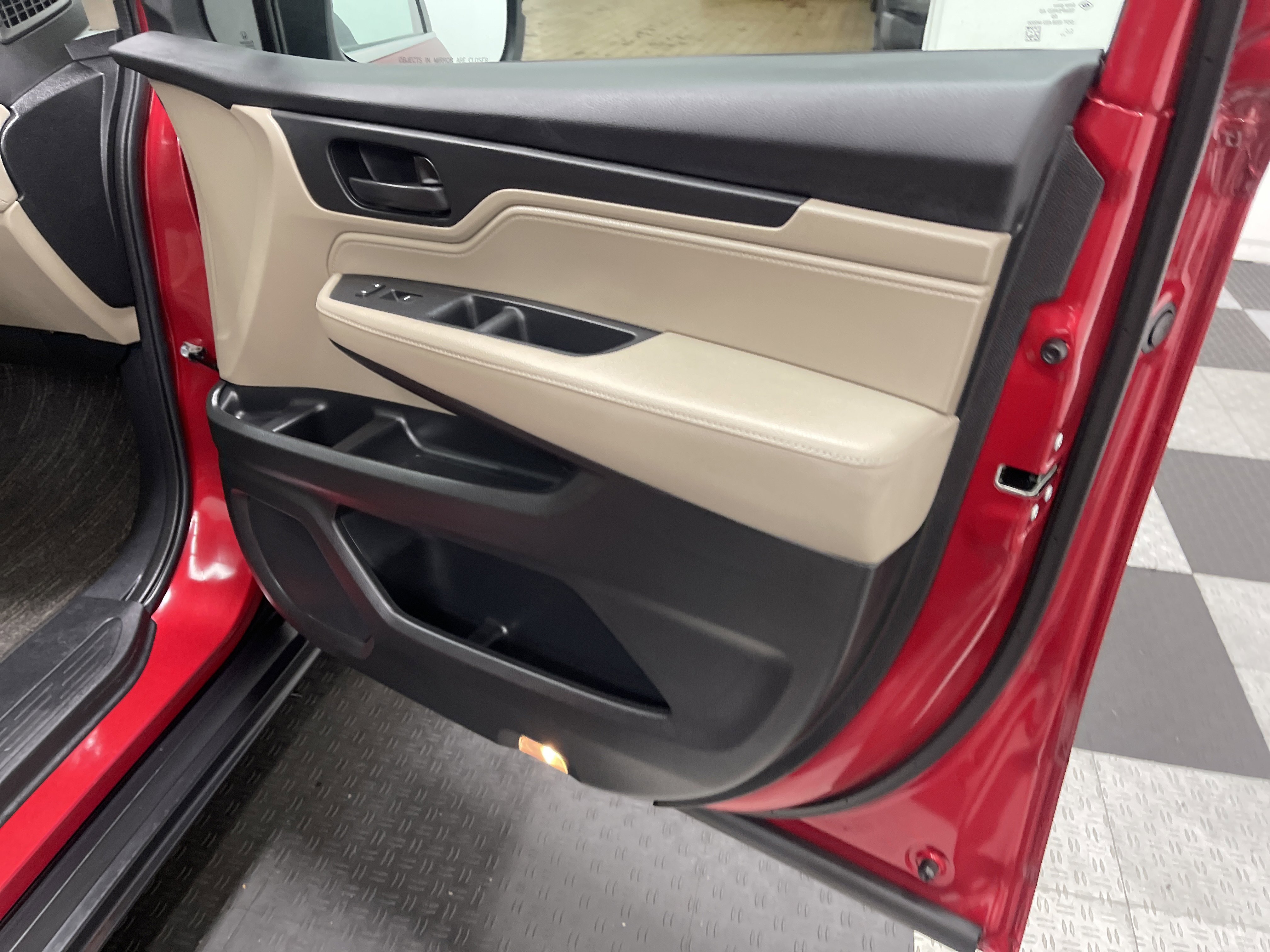 Used 2024 Honda Odyssey EX image 22