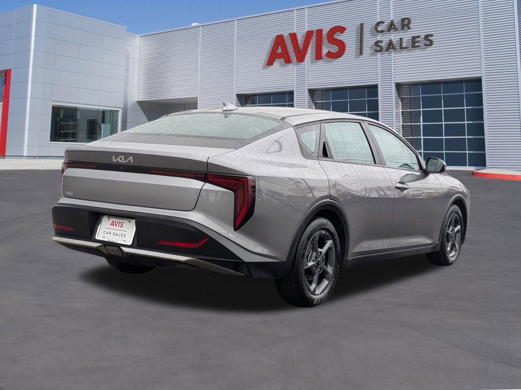 Used 2025 Kia K4 LXS image 6