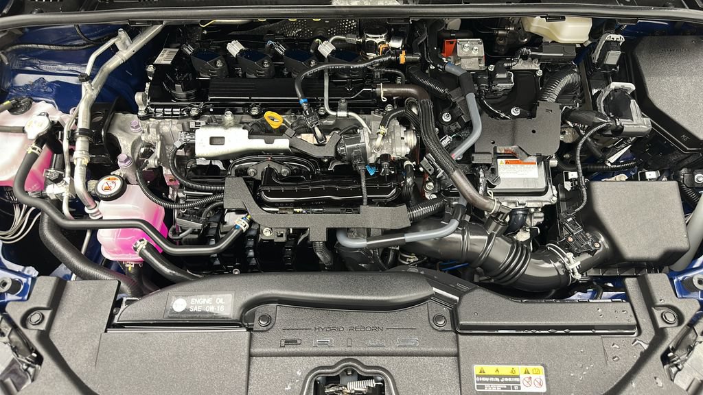 Used 2025 Toyota Prius LE FWD image 19