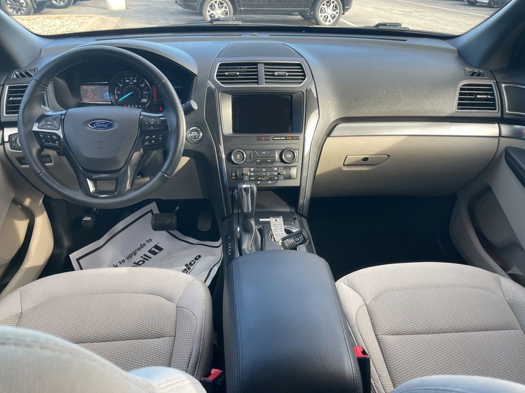 Used 2018 Ford Explorer XLT w/ Equipment Group 201A image 17