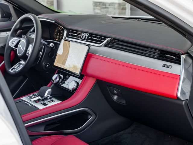 New 2026 Jaguar F-PACE R-Dynamic S AWD/4WD image 33