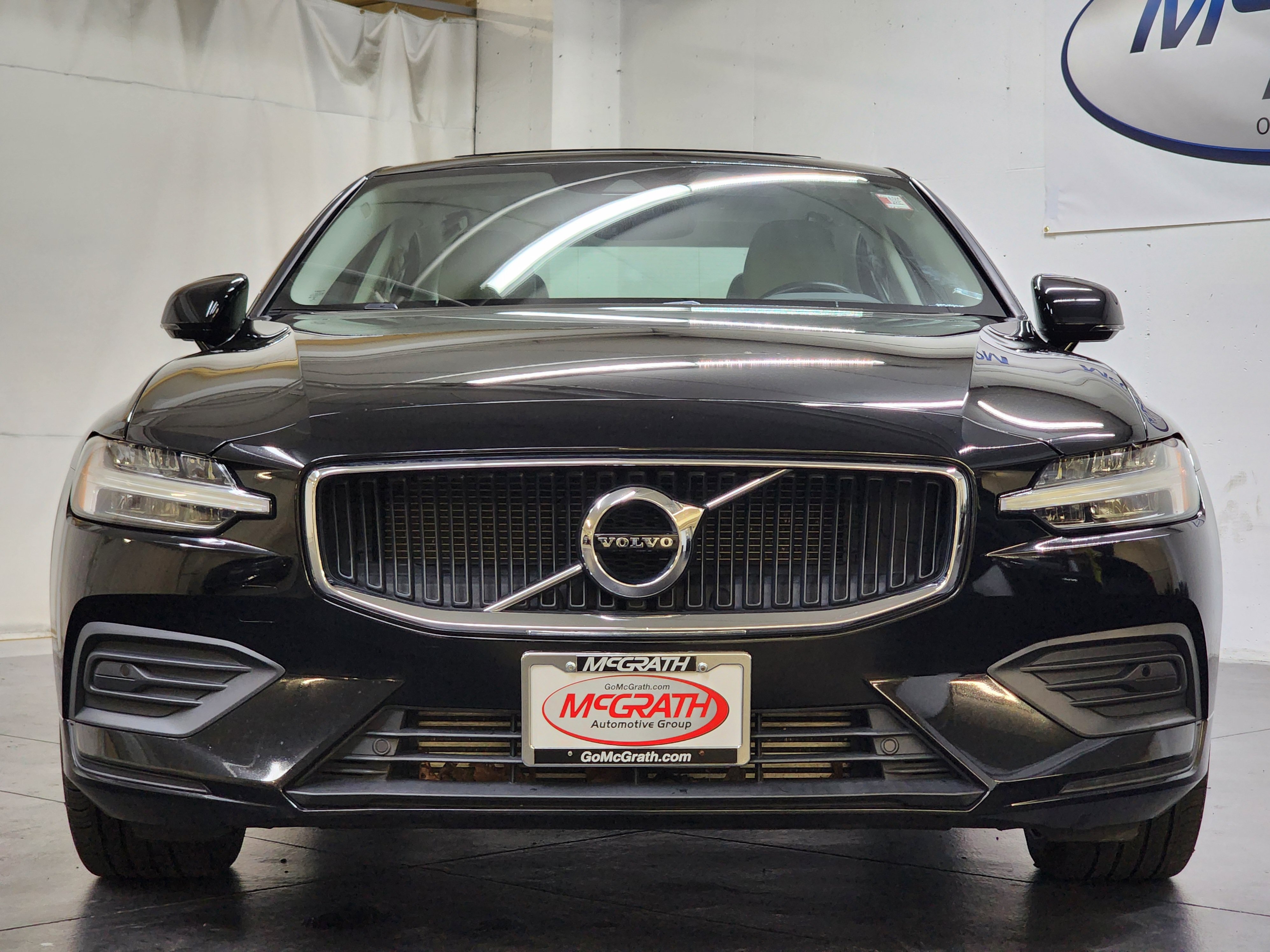 Used 2020 Volvo S60 T5 Momentum w/ Protection Package FWD image 12