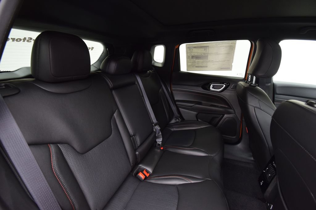 New 2026 Jeep Compass Trailhawk image 18