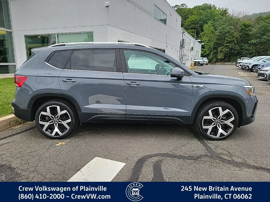 Certified 2023 Volkswagen Taos SEL AWD/4WD image 33