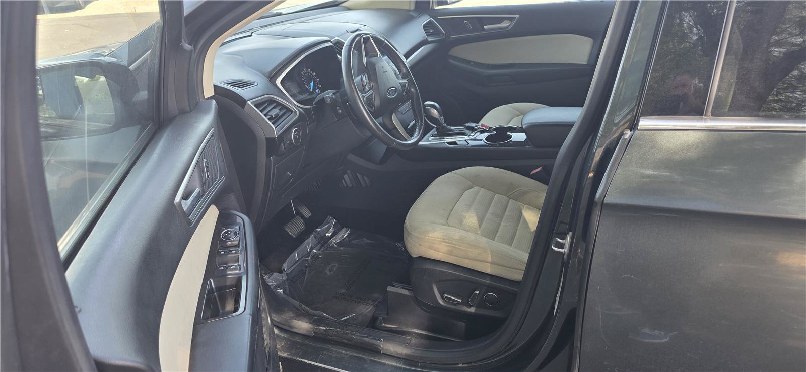 Used 2015 Ford Edge SEL FWD image 14