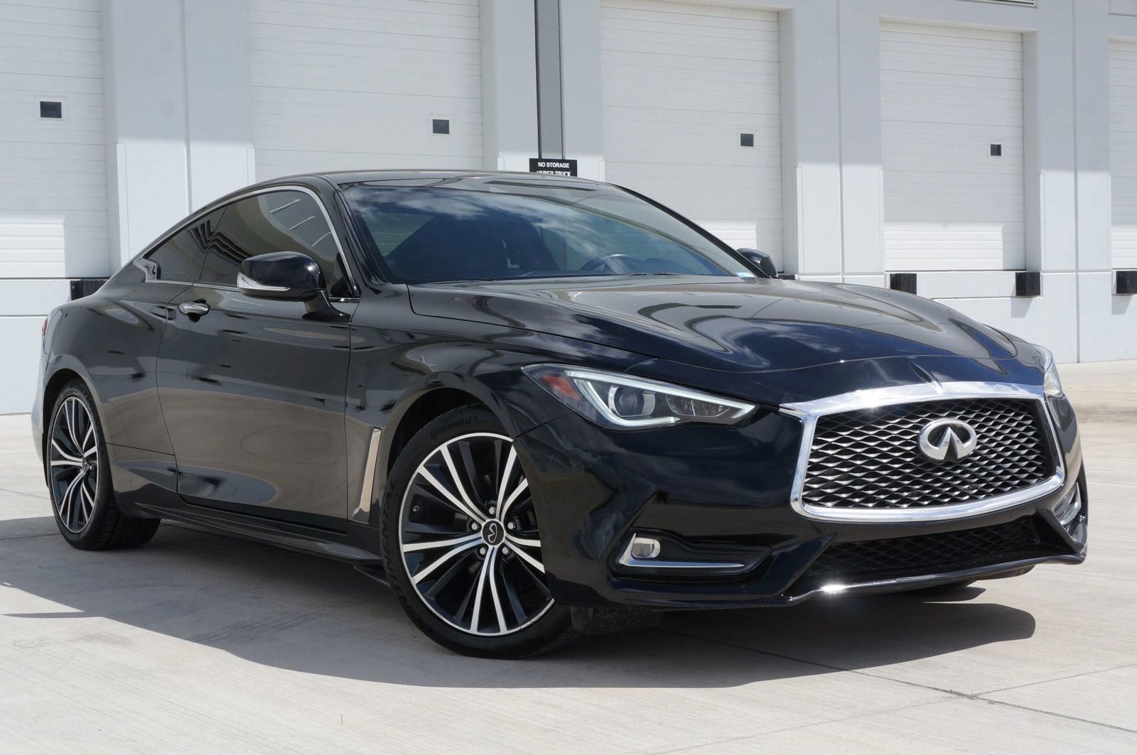 Used 2020 INFINITI Q60 3.0t Luxe w/ Cargo Package image 2