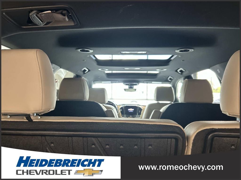 Used 2023 Chevrolet Traverse Premier w/ LPO, Floor Liner Package AWD/4WD image 31