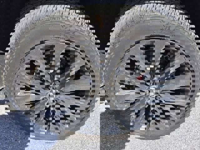 Certified 2025 Cadillac Escalade Sport Platinum w/ LPO, ONYX Package image 4